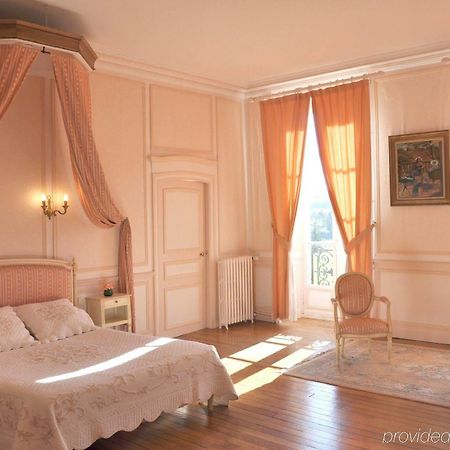 Апартаменты Chateau De La Foltiere Сен-Жермен-ан-Когле Номер фото
